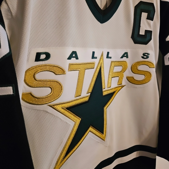 Rare Vintage Dallas Stars Captain Derian Hatcher Authentic CCM OnIce Game Jersey - Picture 2 of 8